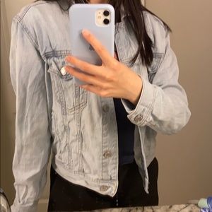 American eagle light wash denim jacket